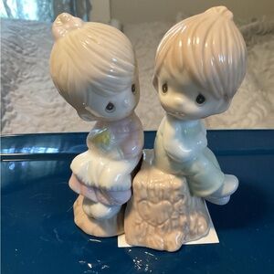 Precious moments salt and pepper set